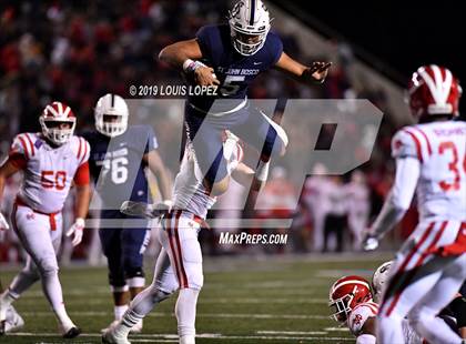 Thumbnail 3 in Mater Dei vs. St. John Bosco (CIF SS DIV 1 Championship Final) photogallery.