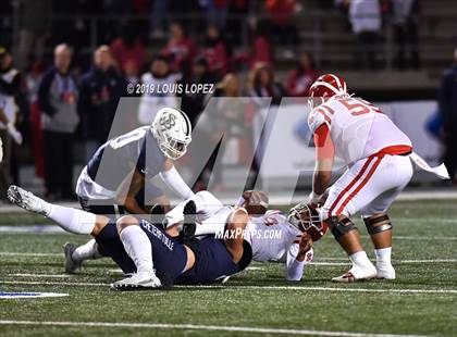 Thumbnail 3 in Mater Dei vs. St. John Bosco (CIF SS DIV 1 Championship Final) photogallery.