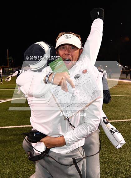 Thumbnail 1 in Mater Dei vs. St. John Bosco (CIF SS DIV 1 Championship Final) photogallery.