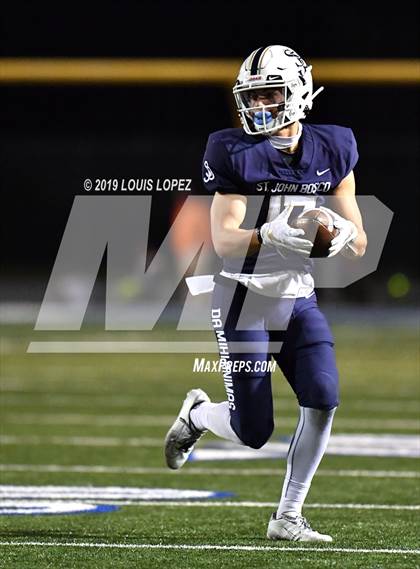 Thumbnail 1 in Mater Dei vs. St. John Bosco (CIF SS DIV 1 Championship Final) photogallery.