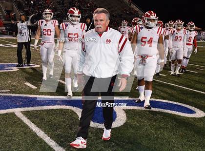 Thumbnail 1 in Mater Dei vs. St. John Bosco (CIF SS DIV 1 Championship Final) photogallery.