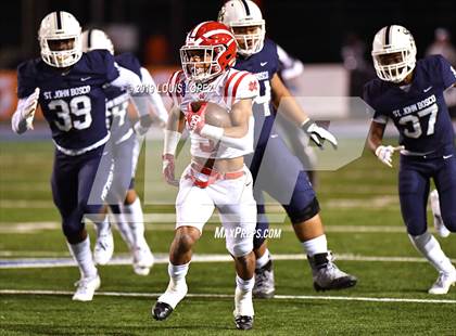 Thumbnail 1 in Mater Dei vs. St. John Bosco (CIF SS DIV 1 Championship Final) photogallery.