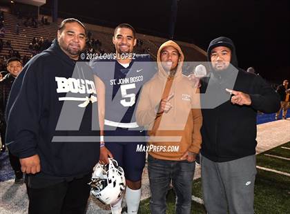 Thumbnail 2 in Mater Dei vs. St. John Bosco (CIF SS DIV 1 Championship Final) photogallery.