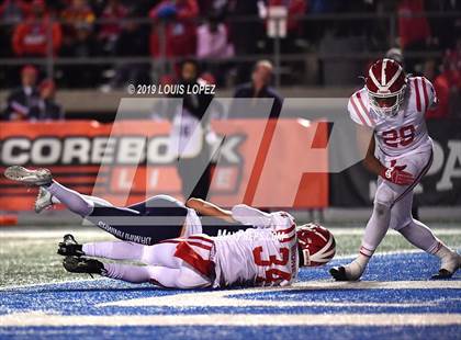 Thumbnail 3 in Mater Dei vs. St. John Bosco (CIF SS DIV 1 Championship Final) photogallery.