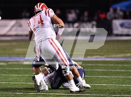 Thumbnail 3 in Mater Dei vs. St. John Bosco (CIF SS DIV 1 Championship Final) photogallery.