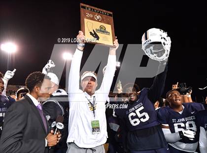 Thumbnail 1 in Mater Dei vs. St. John Bosco (CIF SS DIV 1 Championship Final) photogallery.