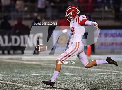 Thumbnail 1 in Mater Dei vs. St. John Bosco (CIF SS DIV 1 Championship Final) photogallery.
