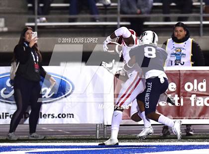 Thumbnail 1 in Mater Dei vs. St. John Bosco (CIF SS DIV 1 Championship Final) photogallery.