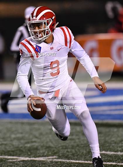 Thumbnail 1 in Mater Dei vs. St. John Bosco (CIF SS DIV 1 Championship Final) photogallery.