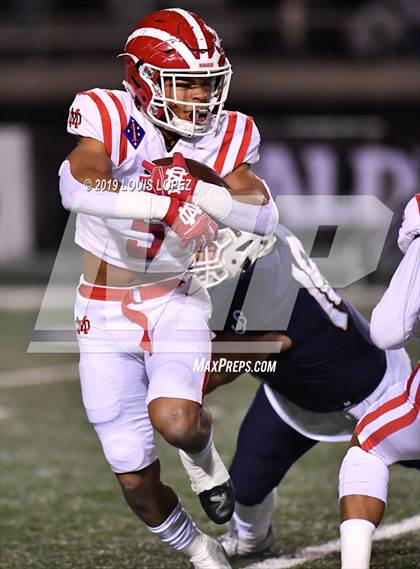 Thumbnail 3 in Mater Dei vs. St. John Bosco (CIF SS DIV 1 Championship Final) photogallery.