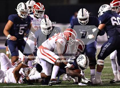 Thumbnail 3 in Mater Dei vs. St. John Bosco (CIF SS DIV 1 Championship Final) photogallery.