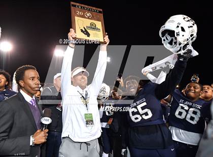 Thumbnail 1 in Mater Dei vs. St. John Bosco (CIF SS DIV 1 Championship Final) photogallery.