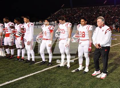 Thumbnail 1 in Mater Dei vs. St. John Bosco (CIF SS DIV 1 Championship Final) photogallery.