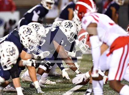 Thumbnail 1 in Mater Dei vs. St. John Bosco (CIF SS DIV 1 Championship Final) photogallery.