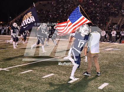 Thumbnail 3 in Mater Dei vs. St. John Bosco (CIF SS DIV 1 Championship Final) photogallery.