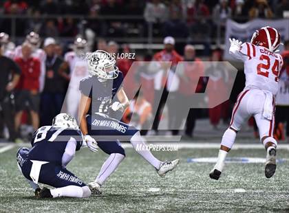 Thumbnail 2 in Mater Dei vs. St. John Bosco (CIF SS DIV 1 Championship Final) photogallery.