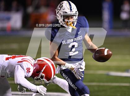 Thumbnail 1 in Mater Dei vs. St. John Bosco (CIF SS DIV 1 Championship Final) photogallery.