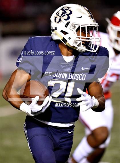 Thumbnail 1 in Mater Dei vs. St. John Bosco (CIF SS DIV 1 Championship Final) photogallery.