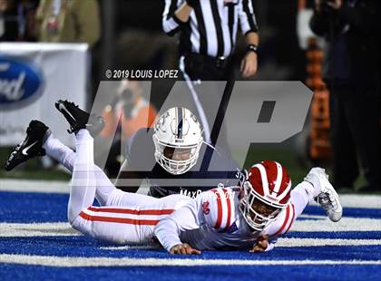 Thumbnail 3 in Mater Dei vs. St. John Bosco (CIF SS DIV 1 Championship Final) photogallery.