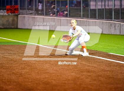 Thumbnail 2 in Gonzales vs Needville (UIL 4A Region IV Area)  photogallery.