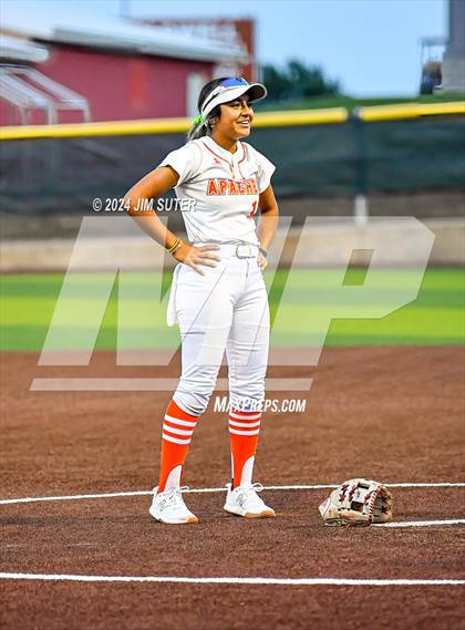 Thumbnail 2 in Gonzales vs Needville (UIL 4A Region IV Area)  photogallery.