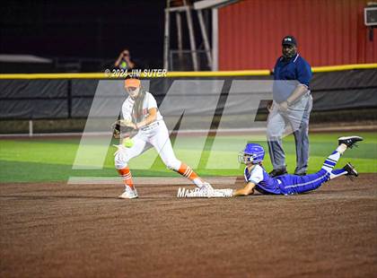 Thumbnail 2 in Gonzales vs Needville (UIL 4A Region IV Area)  photogallery.