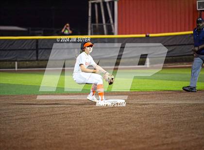 Thumbnail 2 in Gonzales vs Needville (UIL 4A Region IV Area)  photogallery.
