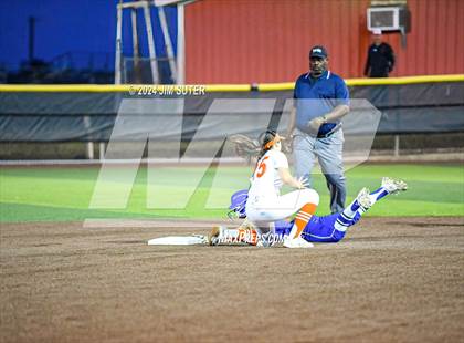 Thumbnail 3 in Gonzales vs Needville (UIL 4A Region IV Area)  photogallery.