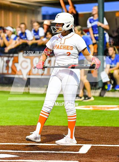 Thumbnail 2 in Gonzales vs Needville (UIL 4A Region IV Area)  photogallery.