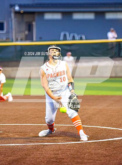 Thumbnail 2 in Gonzales vs Needville (UIL 4A Region IV Area)  photogallery.