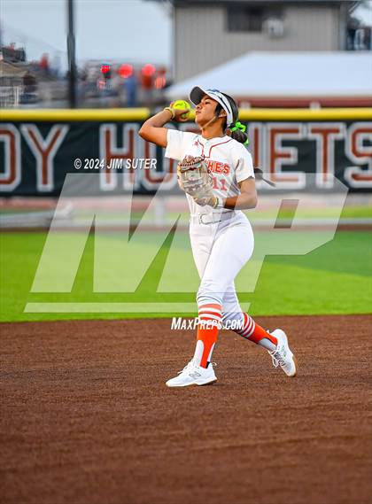Thumbnail 1 in Gonzales vs Needville (UIL 4A Region IV Area)  photogallery.