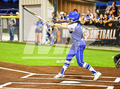 Thumbnail 3 in Gonzales vs Needville (UIL 4A Region IV Area)  photogallery.