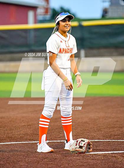 Thumbnail 1 in Gonzales vs Needville (UIL 4A Region IV Area)  photogallery.