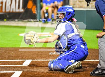 Thumbnail 2 in Gonzales vs Needville (UIL 4A Region IV Area)  photogallery.