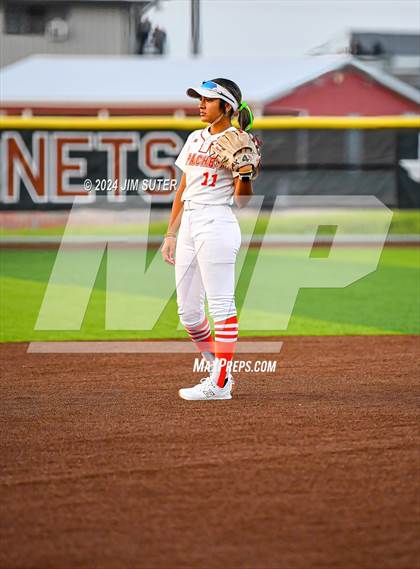 Thumbnail 1 in Gonzales vs Needville (UIL 4A Region IV Area)  photogallery.
