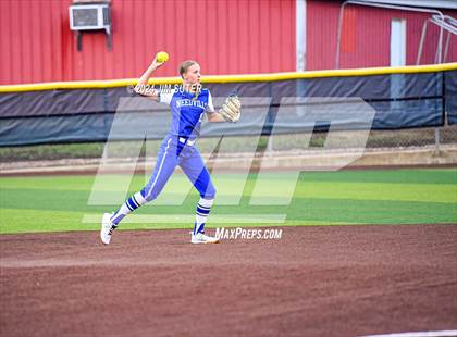 Thumbnail 1 in Gonzales vs Needville (UIL 4A Region IV Area)  photogallery.