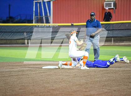 Thumbnail 2 in Gonzales vs Needville (UIL 4A Region IV Area)  photogallery.