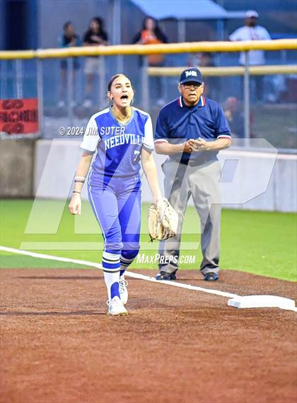 Thumbnail 3 in Gonzales vs Needville (UIL 4A Region IV Area)  photogallery.