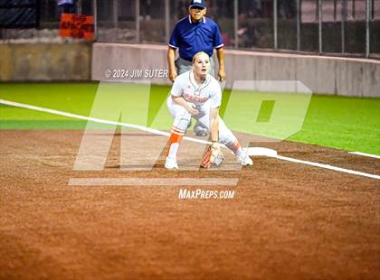 Thumbnail 3 in Gonzales vs Needville (UIL 4A Region IV Area)  photogallery.