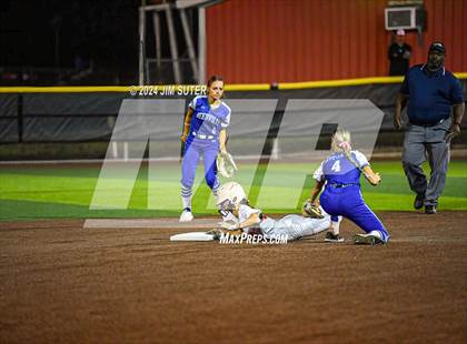 Thumbnail 2 in Gonzales vs Needville (UIL 4A Region IV Area)  photogallery.