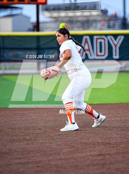 Thumbnail 1 in Gonzales vs Needville (UIL 4A Region IV Area)  photogallery.