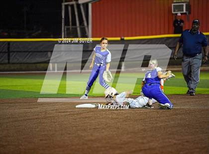 Thumbnail 1 in Gonzales vs Needville (UIL 4A Region IV Area)  photogallery.