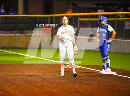 Thumbnail 2 in Gonzales vs Needville (UIL 4A Region IV Area)  photogallery.