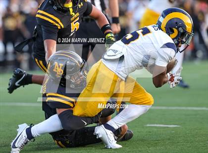 Thumbnail 1 in Millikan @ Newbury Park photogallery.
