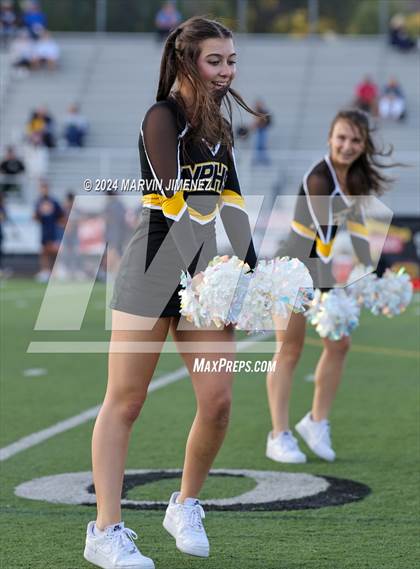 Thumbnail 2 in Millikan @ Newbury Park photogallery.