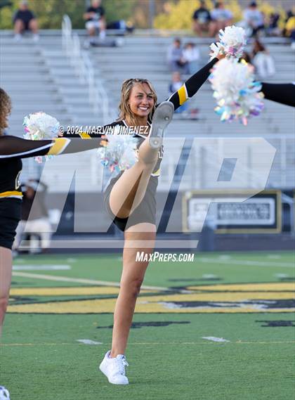 Thumbnail 3 in Millikan @ Newbury Park photogallery.