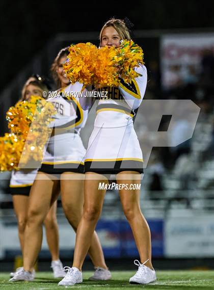 Thumbnail 3 in Millikan @ Newbury Park photogallery.