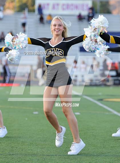 Thumbnail 1 in Millikan @ Newbury Park photogallery.