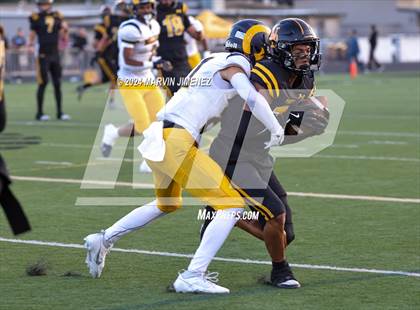 Thumbnail 2 in Millikan @ Newbury Park photogallery.