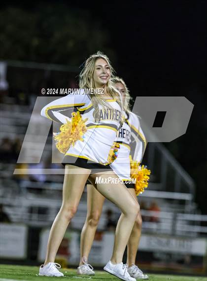 Thumbnail 2 in Millikan @ Newbury Park photogallery.